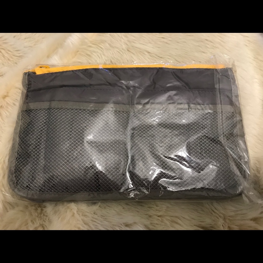 Bag organizer